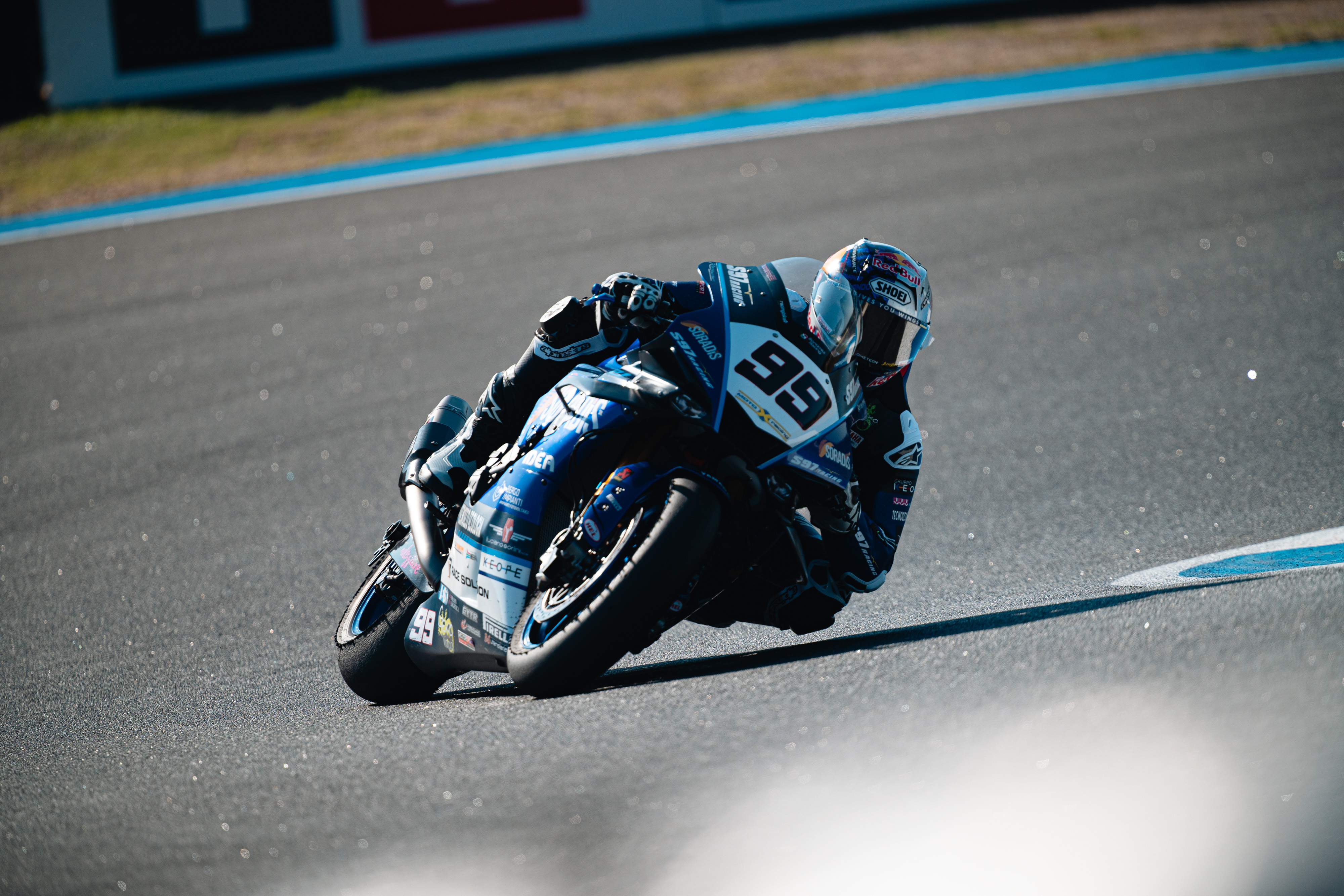 in-gara1-sofuoglu-fermato-erroneamente-dalla-direzione-gara-problemi-fisici-per-rinaldi