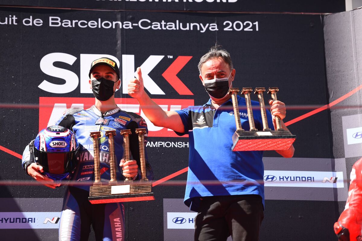 Barcellona: splendida vittoria di Sofuoğlu che sfiora l’en plein, weekend difficile per Marco Gaggi nel WorldSSP300
