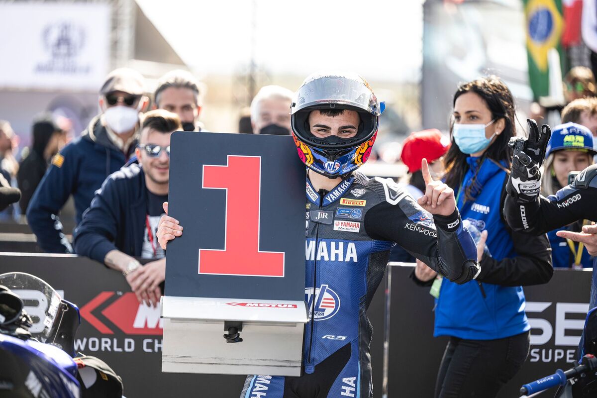 soradis-motoxracing-bergamini-vince-la-seconda-gara-yamaha-r3-blu-cru-european-cup-2022-ad-aragon