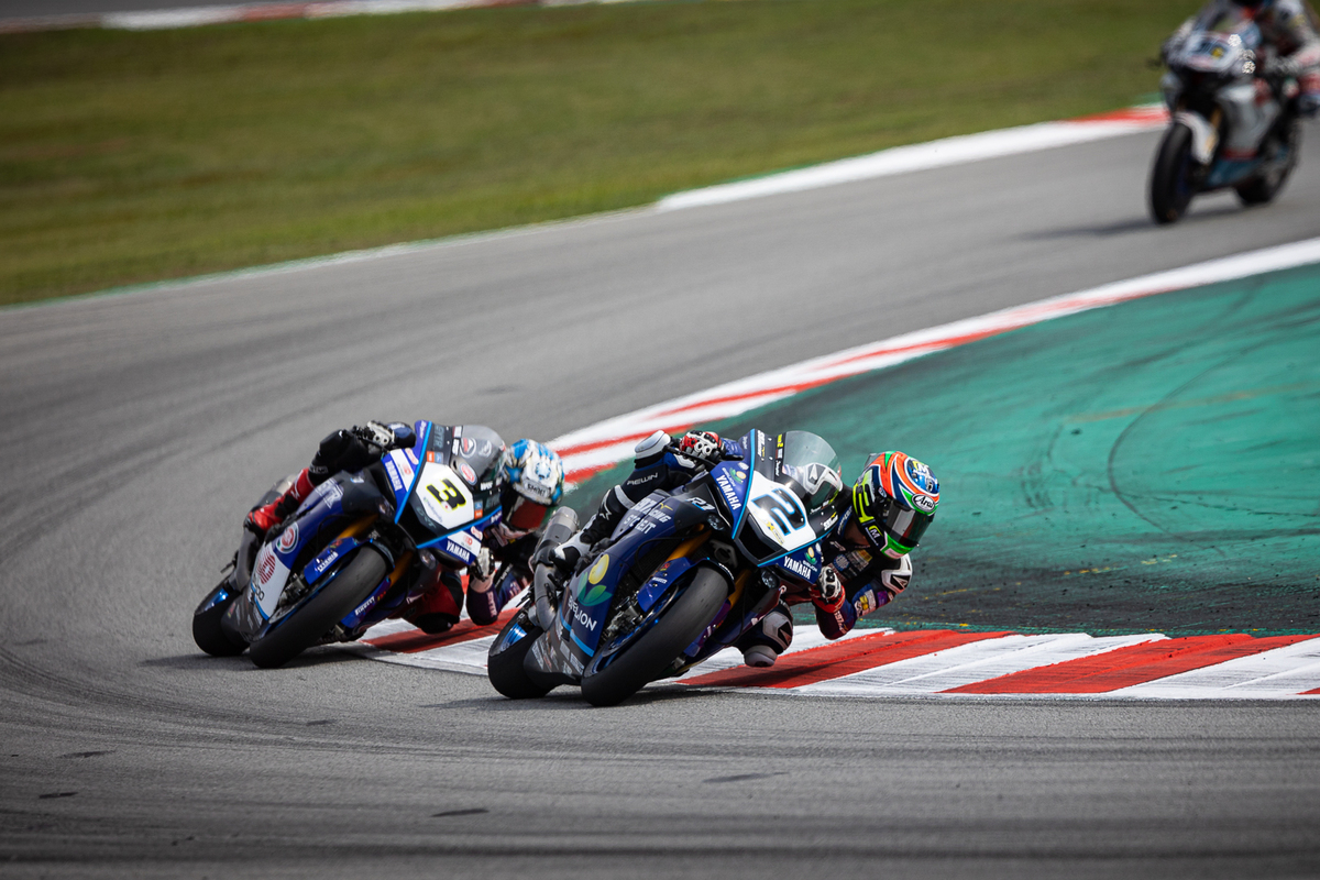 a-barcellona-tamburini-centra-la-zona-punti-in-gara1-worldsbk