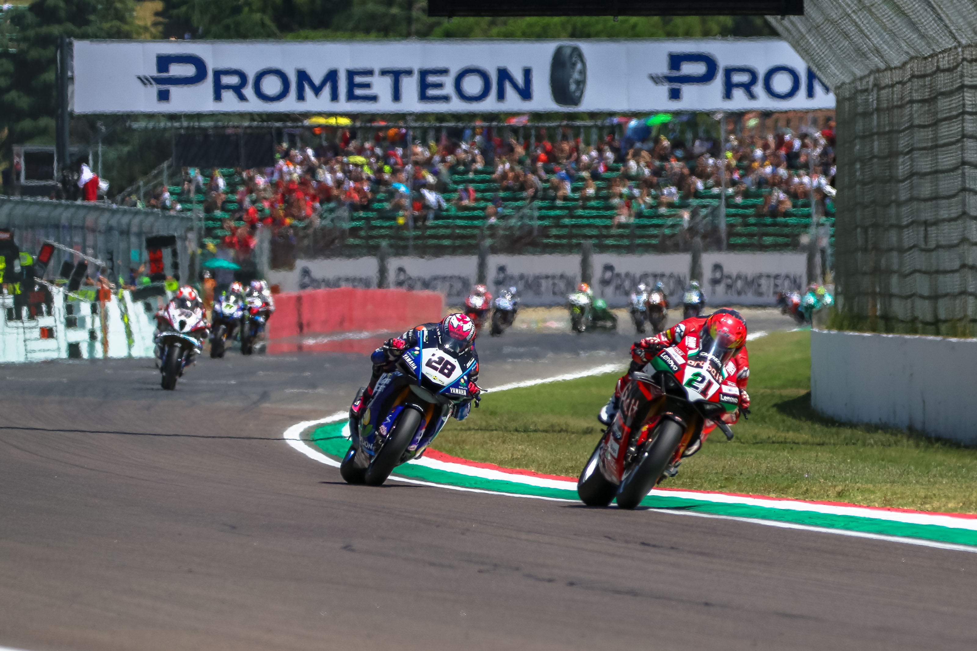 fantastico-sesto-posto-di-ray-in-gara2-worldsbk-a-imola