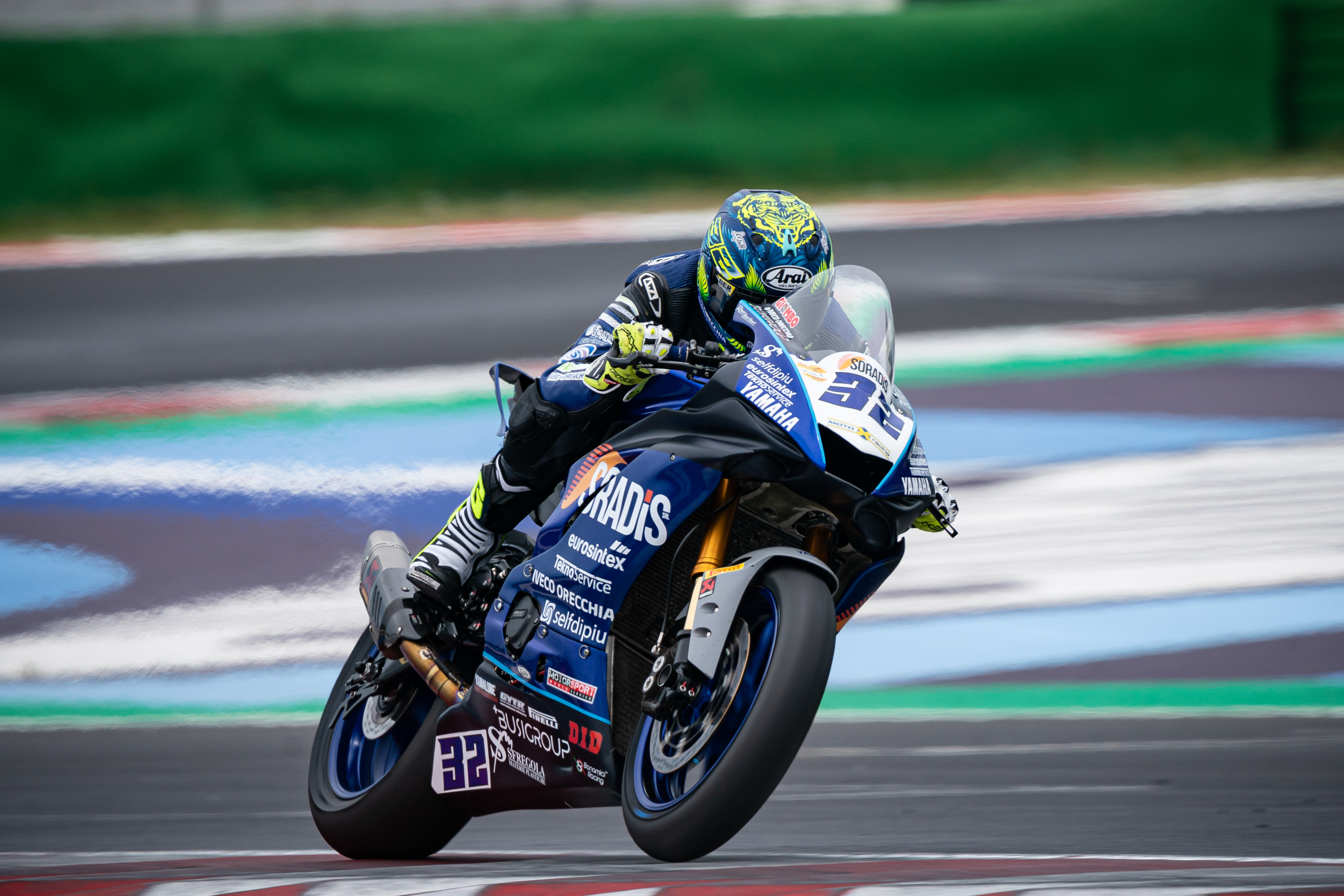 una-caduta-ferma-in-anticipo-il-weekend-di-giombini-a-misano